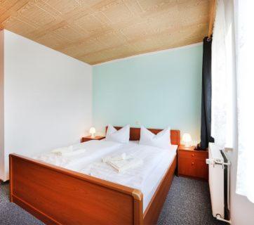 Hotel "Zum Einsiedler" Deutschneudorf Экстерьер фото