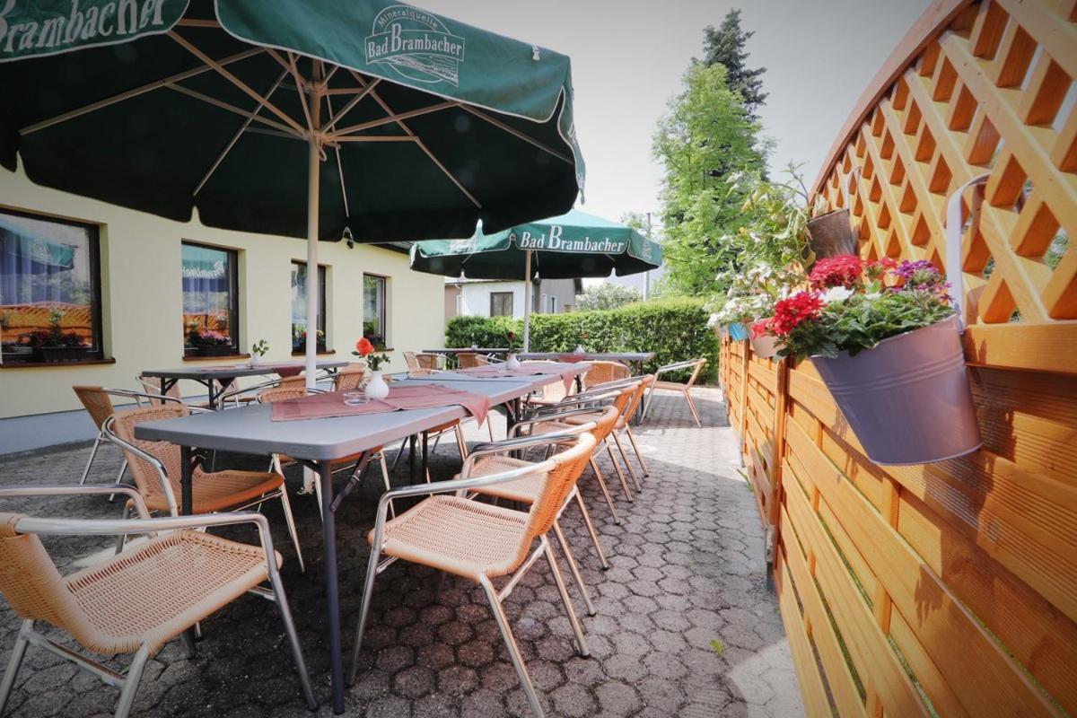 Hotel "Zum Einsiedler" Deutschneudorf Экстерьер фото