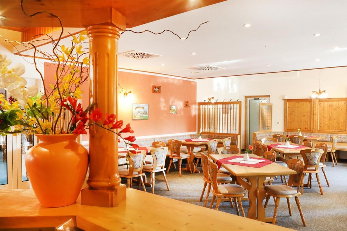 Hotel "Zum Einsiedler" Deutschneudorf Экстерьер фото